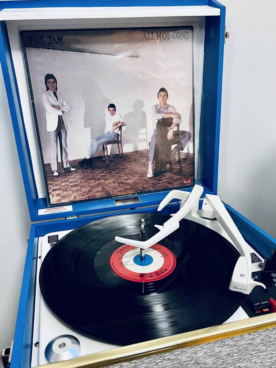 AGC_LONDON's tweet image. Seen you before………

#NowPlaying at the Art Gallery #TheJam  #AllModCons #Vinyl 

open.spotify.com/album/1zB3OwsK…