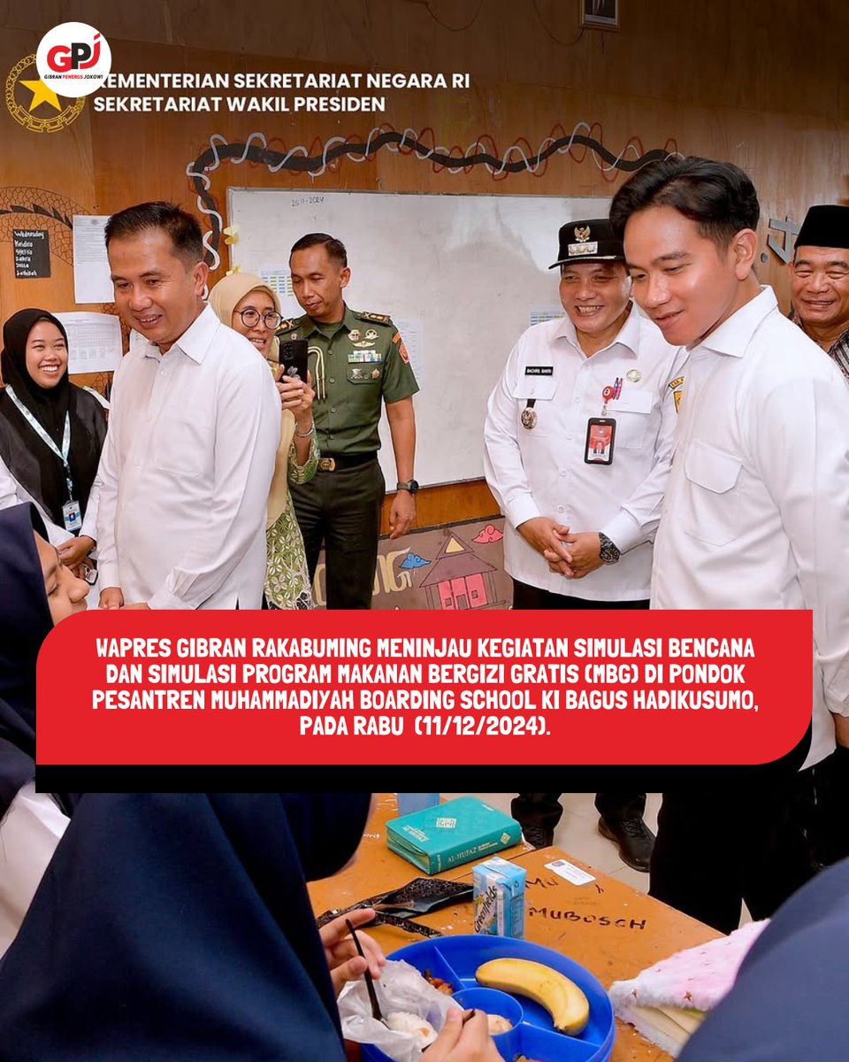 gpj_indonesia's tweet photo. Wapres Gibran Rakabuming melakukan kunjungan kerja ke Kabupaten Bogor, Jabar, untuk meninjau Simulasi Mitigasi Bencana &amp; program Makan Bergizi Gratis (MBG) di Pondok Pesantren Muhammadiyah Boarding School Ki Bagus Hadikusumo. 

 #MakanBergiziGratis #gibranpenerusjoko https://t.co/eSxVRBnUZe
