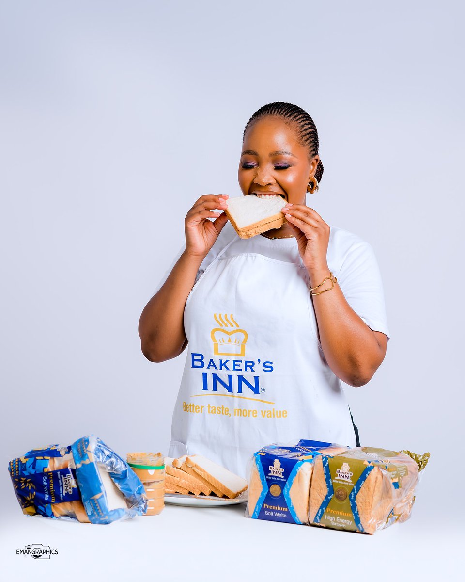 TabokaNleya2's tweet photo. 😃 From our kitchen to your table, let’s make your festive season extra delicious! 🎄🥖 with  @BakersInnZW Bread ❤️

#MandaziQueen👑
#Nkalangadumbu
#Kalangabae
#Zimbabweanbae🇿🇼
#Bakersinn
#BetterTasteMoreValue https://t.co/vFuupQChJD
