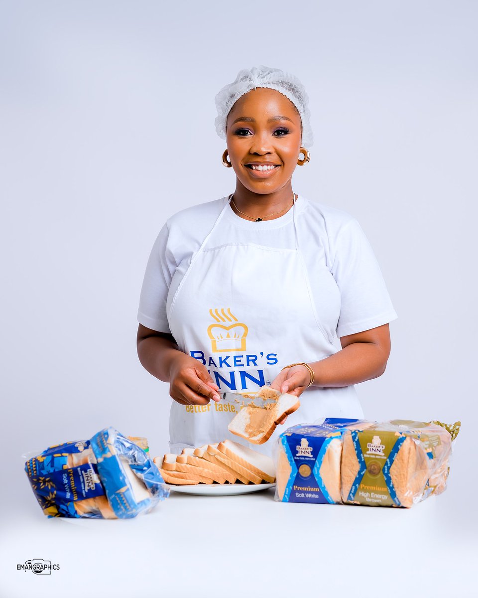 TabokaNleya2's tweet photo. 😃 From our kitchen to your table, let’s make your festive season extra delicious! 🎄🥖 with  @BakersInnZW Bread ❤️

#MandaziQueen👑
#Nkalangadumbu
#Kalangabae
#Zimbabweanbae🇿🇼
#Bakersinn
#BetterTasteMoreValue https://t.co/vFuupQChJD