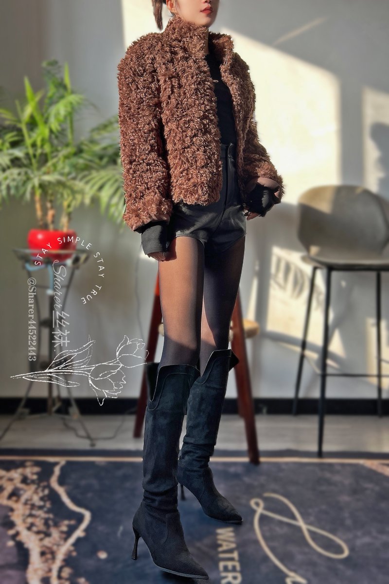 厚黑
你有闻过靴子里的厚黑吗？ https://t.co/kZXV2pd1Mx