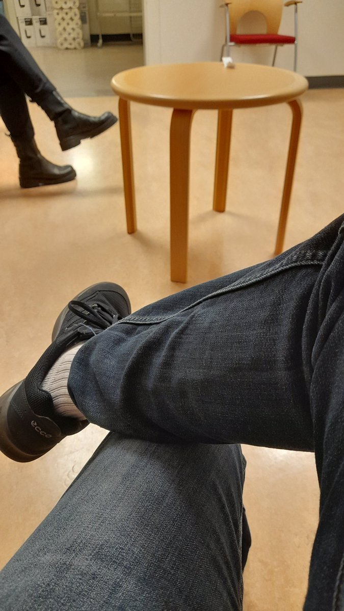 SwedishGamester's tweet photo. #GoodMorningWorld! It's a cold and crisp #FrostyMorning, and once again I'm sitting in the #WaitingRoom at the local #HealthCareCenter to get my #BloodWork done. And then I'm going to #TheOffice.
I hope you'll have a #GreatDay today! https://t.co/sUaroRefV5
