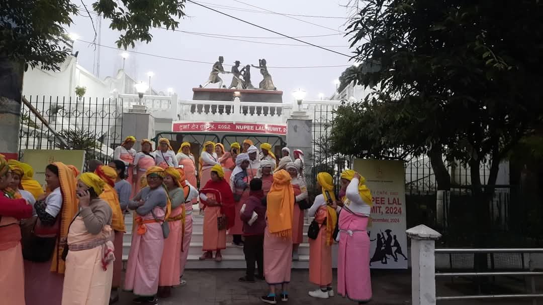KhuraiNupa's tweet photo. On this day, we honor the brave women of #NupiLal in Manipur who stood against colonial oppression in 1904 and 1939. Their courage and sacrifice symbolize the power of unity and resilience. Let us remember their fight for justice and self-determination.
Together we are stronger!!!
#ThisIsOurStory
#Nupilal2024
#ManipurFightsBack #ManipurHistory
#NupiLalDay2024