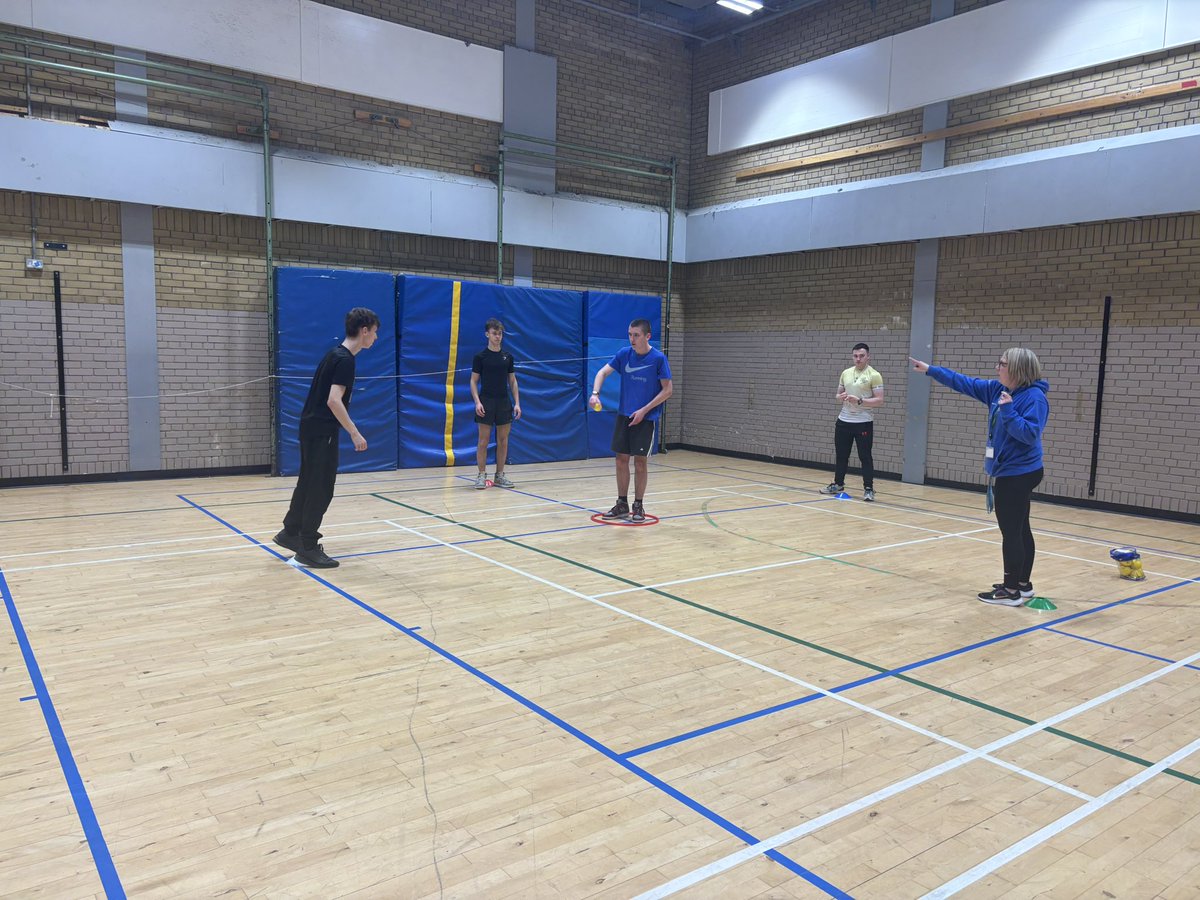 Active Schs Invy tweet media