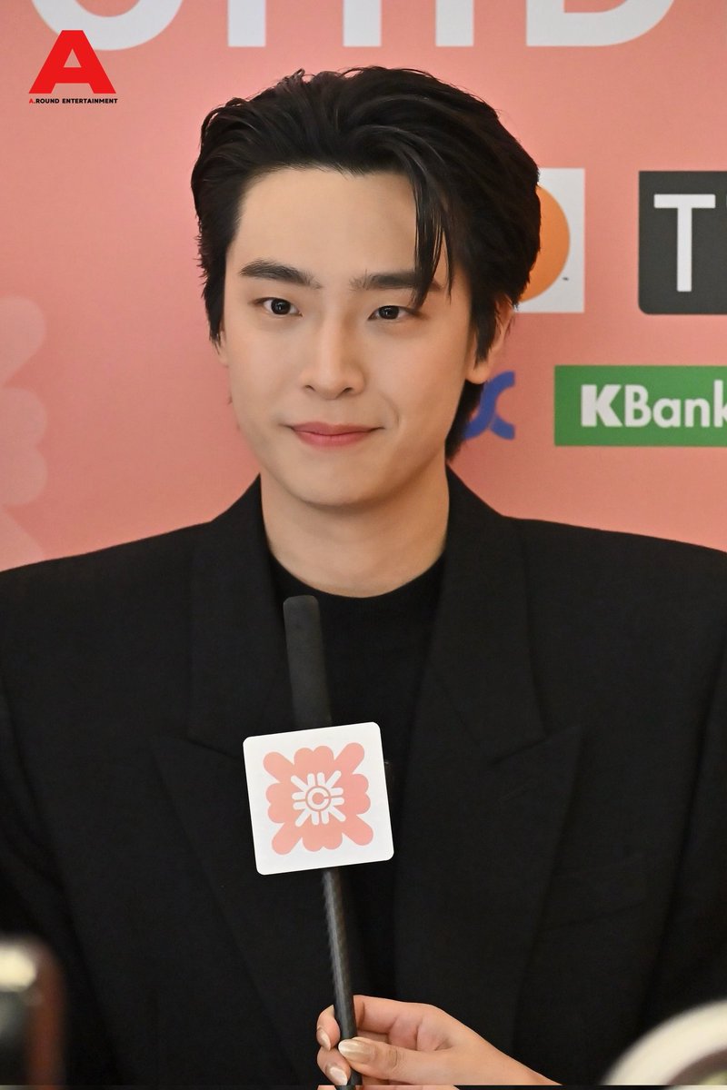 around_ent's tweet photo. “เน๋ง ศรัณย์” ร่วมงาน GRAND OPENING เซ็นทรัลชิดลม ฉลองโฉมใหม่ในรอบ 50 ปี ในคอนเซปต์ “THE STORE OF BANGKOK”
 
#nengnn #เน๋งศรัณย์
#THESTOREOFBANGKOK       
#ALLROADSLEADTOCHIDLOM       
#CENTRALCHIDLOM       
#CENTRALCHIDLOMGOP https://t.co/yOM56Lvb0X