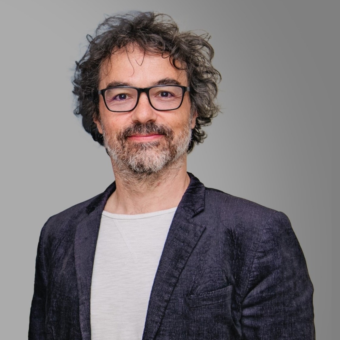 Gustave Roussy (@gustaveroussy) on Twitter photo 📰 Le Pr Fabrice André lauréat du prix Brinker en recherche clinique pour ses travaux dans le cancer du sein.
Chaque année, l’organisation américaine de lutte contre le #cancer du sein <a href="/SusanGKomen/">Susan G. Komen</a> récompense des médecin-chercheurs pour leurs travaux ayant permis de faire 📰 Le Pr Fabrice André lauréat du prix Brinker en recherche clinique pour ses travaux dans le cancer du sein.
Chaque année, l’organisation américaine de lutte contre le #cancer du sein <a href="/SusanGKomen/">Susan G. Komen</a> récompense des médecin-chercheurs pour leurs travaux ayant permis de faire