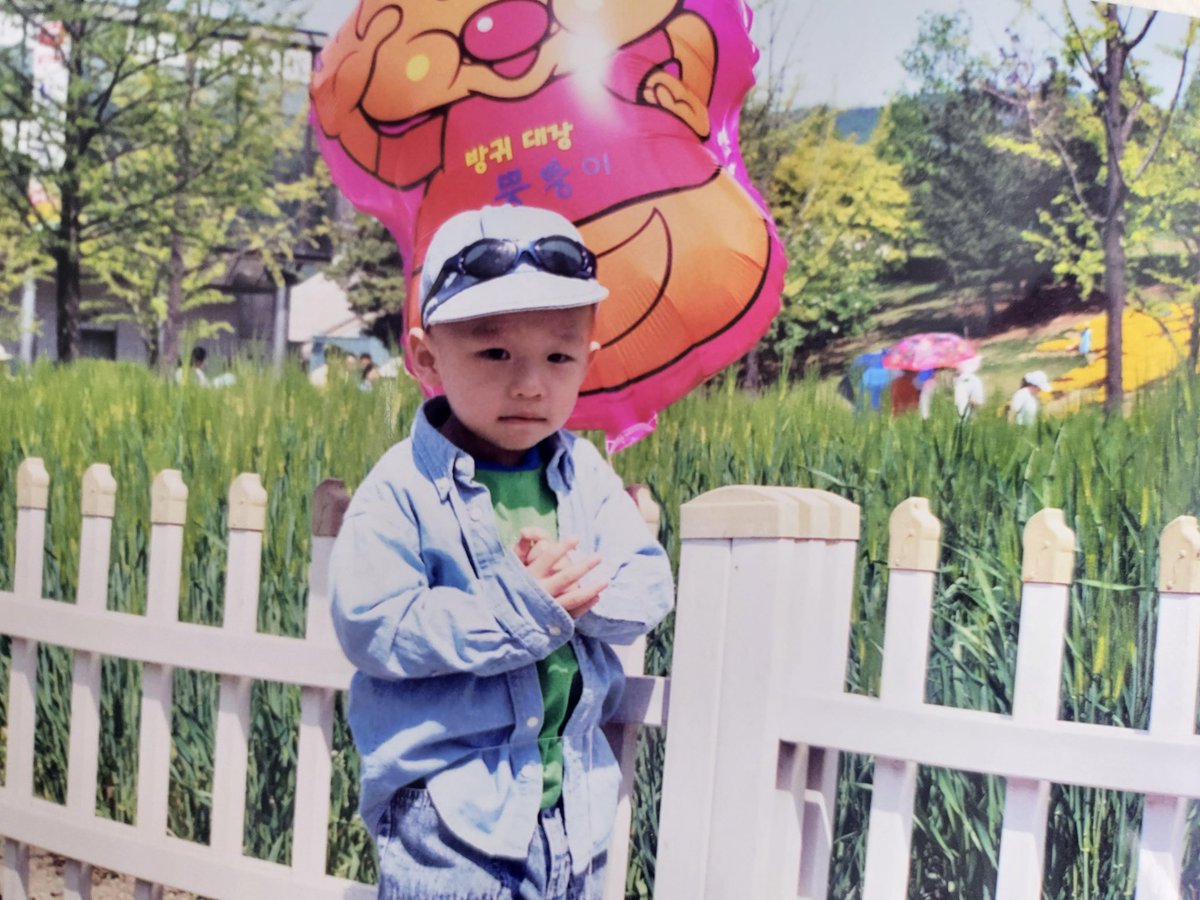 각자 자기랑 똑닮은 풍선가지고있는 서공예즈가 너뮈 귀여움ㅜ