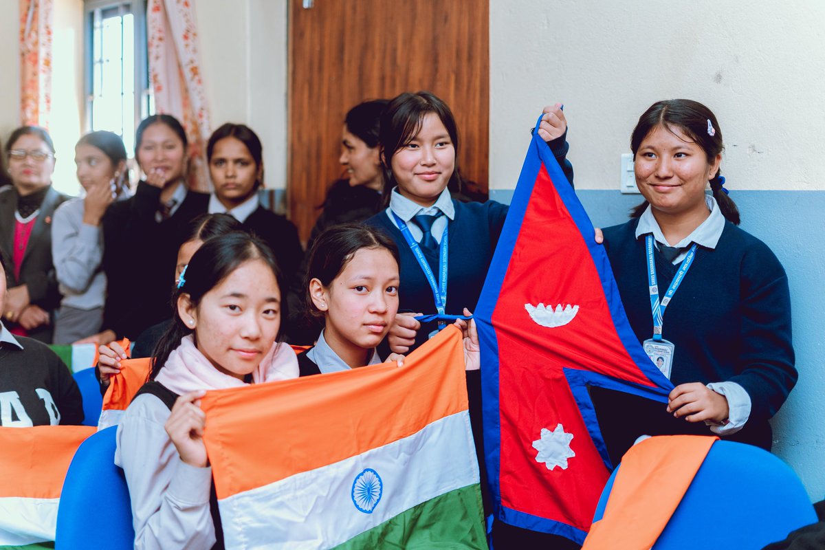 IndiaInNepal's tweet image. @IndiainNepal organised a lecture demonstration on the classical dance form of Kathak for the students of the Shree Bhadrakali  Secondary School in Pokhara🇳🇵that was constructed with Indian #HICDP assistance. 

Ms. Shikha Sharma and her dance troupe from 🇮🇳 engaged with the