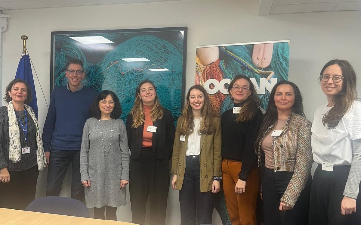 The #FollowTheFish movement met <a href="/EU_MARE/">EU Maritime & Fish</a>'s Director General <a href="/vitcheva_eu/">Charlina Vitcheva</a> to call for more transparency in the seafood sector.

Consumers deserve crucial information – like species, origin, and fishing method –  on all seafood, including processed products. europe.oceana.org/press-releases…