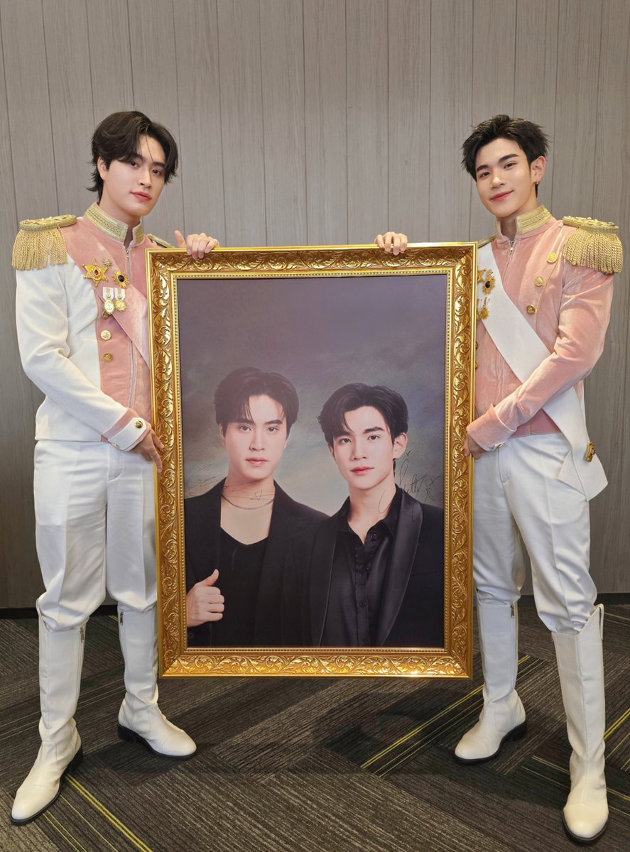 💥แจกภาพ เจ้าชาย เจมีไนน์ - โฟร์ท สุดหล่อ พร้อมลายเซ็นของเจ้าชายทั้งสอง จำนวน 1 รางวัล*

กติกา
1. Follow X  @LazadaTH และ Reply ใต้โพสกิจกรรมนี้
2. Reply คำตอบว่า 
‘ถ้าคุณเป็นอัศวินของเจ้าชาย #GeminiFourth คุณจะพกไอเทมอะไรใน Lazada 12.12 ไปปกป้องเจ้าชายสุดหล่อทั้งสองคน' พร้อมแคปภาพไอเทมนั้น ใน reply นี้
3. ติด #Lazada1212เปลี่ยนที่ปังxGF
4.  ร่วมกิจกรรมได้ตั้งแต่ตอนนี้จนถึงวันที่ 14 ธ.ค. 67 เวลา 23:59 น.

*คำตัดสินของคณะกรรมการถือเป็นที่สิ้นสุด เงื่อนไขเป็นไปตามที่บริษัทฯ กำหนด

#GeminiFourth