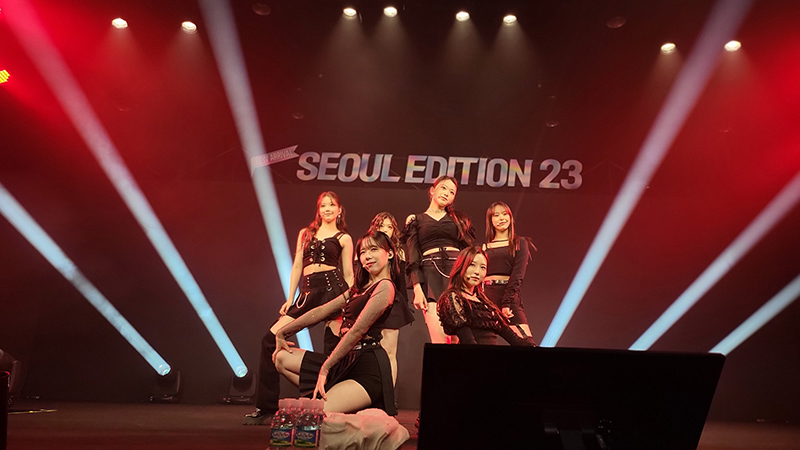 Artsro_Global's tweet photo. <Artsro Project : Seoul Edition in Tokyo>
✔Date : June 24, 2023
📷Artist : CLASS:y
#Artsro #CLASS:y #KPOP #KIdols #Koreanidols #Concertproduction #concert #Concertpromotion #Concertagency #Artistbooking #Bookingagency https://t.co/v553cDxTXo