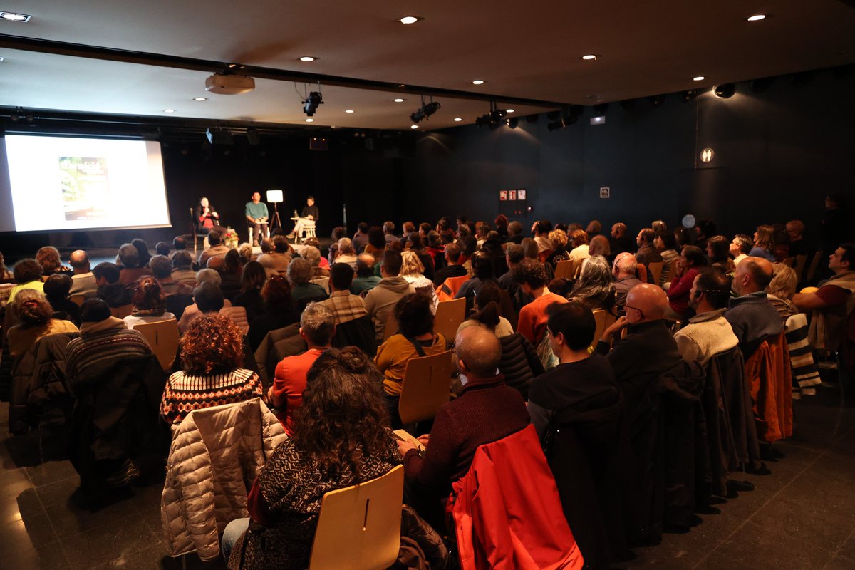 Ajuntament d'Olot tweet media