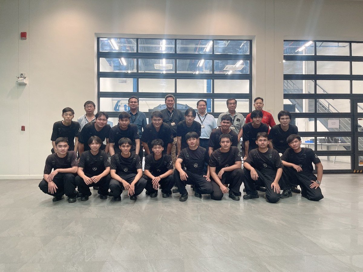 GermanThaiChamb's tweet photo. Supporting skills development, #GTDEE organised #PAL final examination - theoretical & practical parts in automotive mechatronics based on 🇩🇪 #DVET principles, for apprentices of @MercedesBenz 🇹🇭 Apprenticeship Programme batch 2023 from #DBC, #SPTC & https://t.co/LO5pBuzPfn. https://t.co/QTTfozGJbd