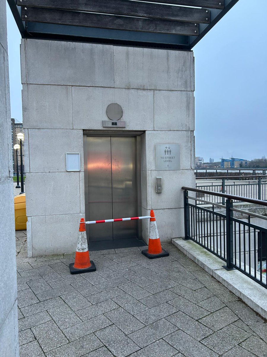 hawkesh19's tweet photo. @TowerHamletsNow this elevator is closed most of the time. How are pregnant women, people with mobility issues, people with heavy luggage supposed to climb these stairs? Can you please resolve this once and for all? Thanks. #London @CanaryWharfGrp #westferry https://t.co/UuEQ0pb6Cq