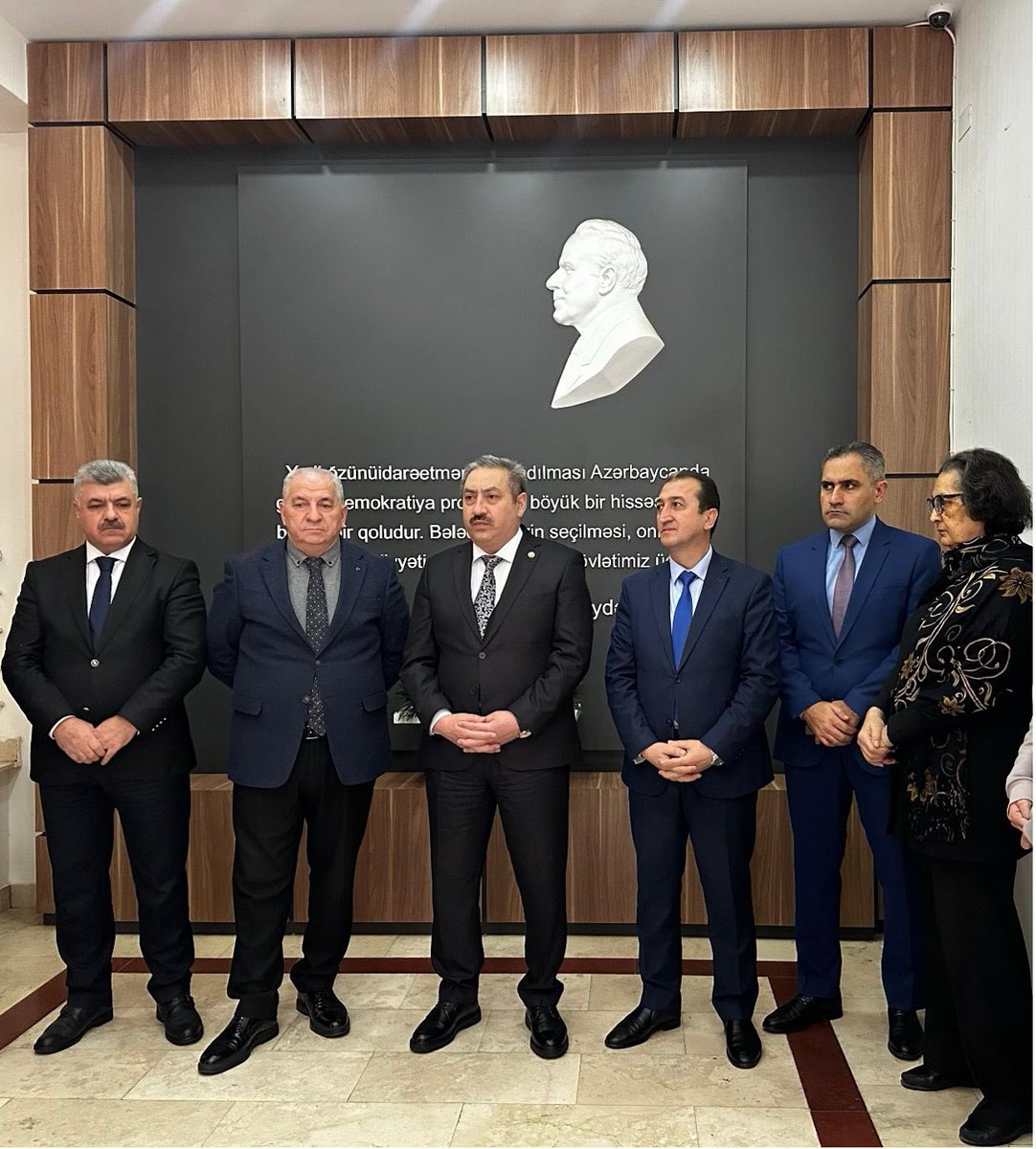 abmagovaz's tweet photo. Ümummilli Lider Heydər Əliyevin Anım Günü ilə bağlı ABMA-da tədbir keçirilib
#ABMA #AnımGünü https://t.co/hNYt2wc8Rs