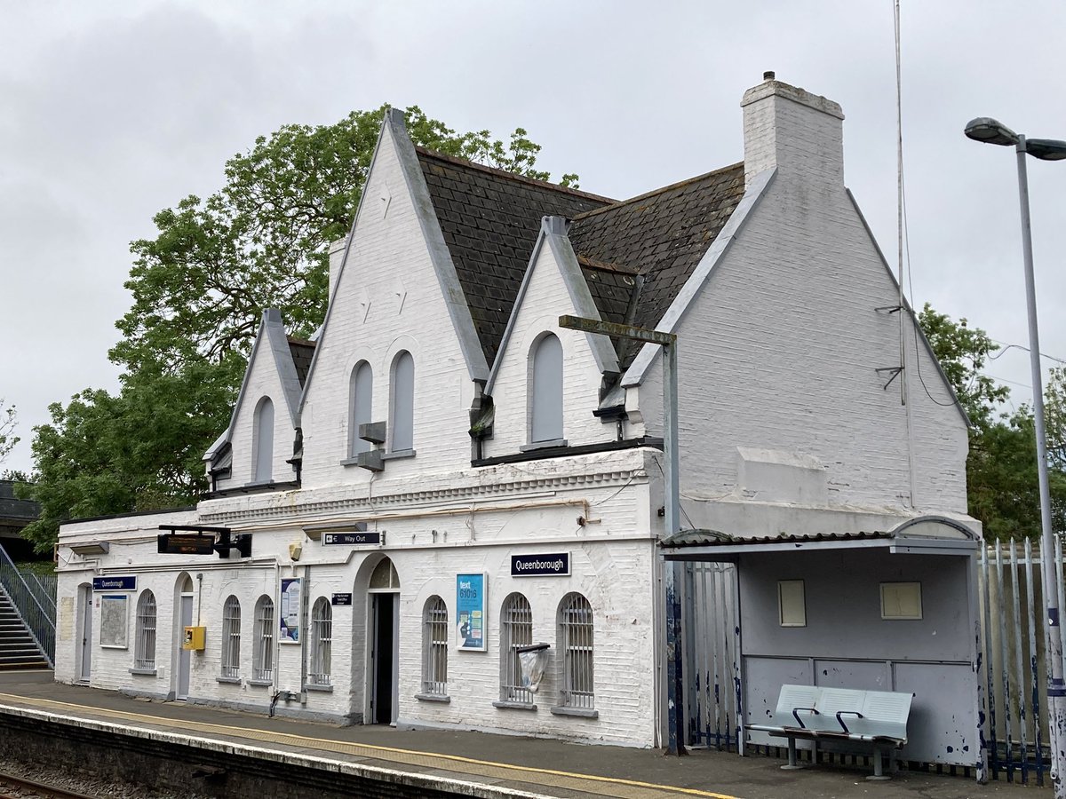 Happy Birthday @se_railway Queenborough station.

165 years young today.

kentcrp.org/queenborough/

#Railway200