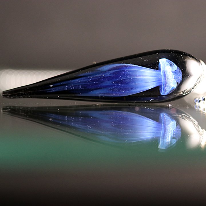 Nouvelle Méduse 💙✨
Réalisée sur-mesure, ✨