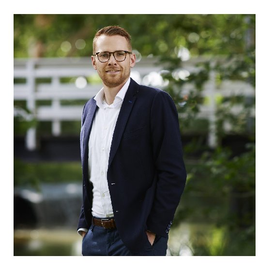 Morgen, vrijdag 13 december 2024, vindt om 16:15 de oratie van prof. mr. dr. Willem Janssen plaats in de aula van het Academiegebouw. De ceremonie is die dag via een livestream te volgen: rug.nl/about-ug/lates…