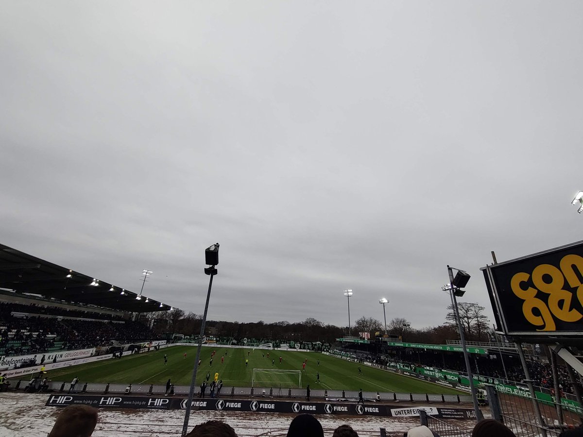 Hoppernichts Adventskalender 

Die besten Spiele/Grounds aus 2024

🎁 Türchen 12
🗓️ 21. Januar 2024 
🇩🇪 Preußen Münster - Arminia Bielefeld (2:1)
🏟️ Preußen-Stadion