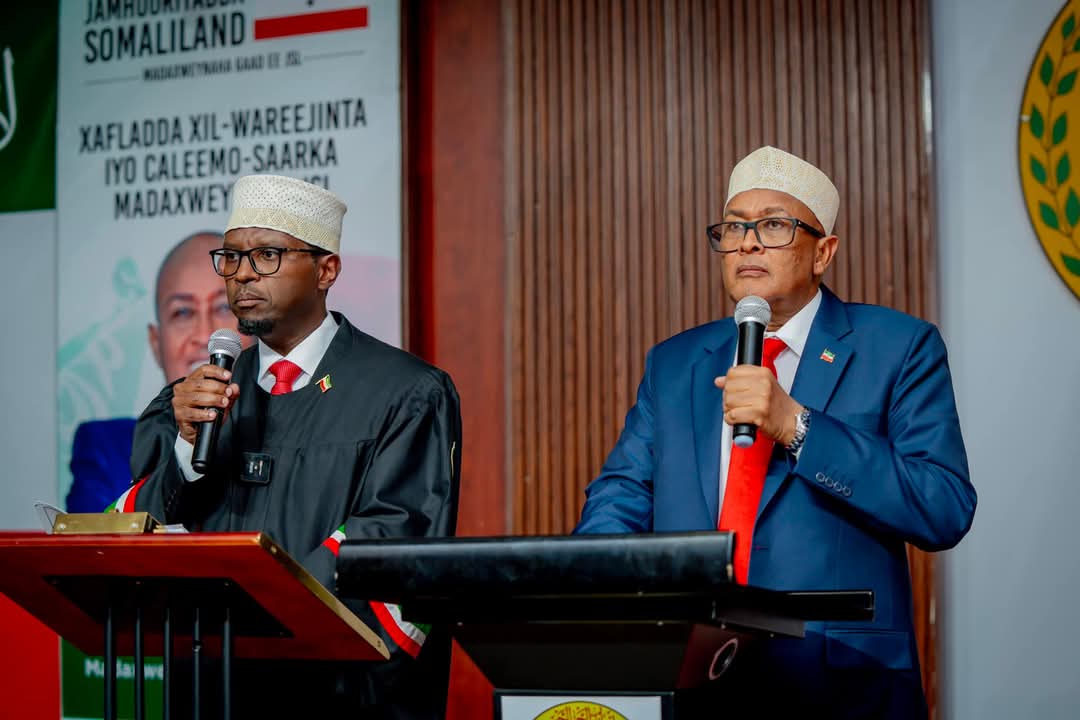 IbrahimIsmailM8's tweet photo. Congratulations to the newly elected president of Somaliland H.E. @Abdirahmanirro
Your victory marks a new chapter for the people of Somaliland. May your leadership bring progress, unity, and prosperity to the nation. Best wishes for success in serving your country! #MySomaliland https://t.co/DxXgcpK3qQ