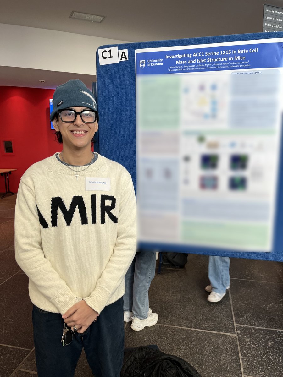Congrats Ritom Baruah for successfully completing his lab work and oral and poster presentations for his BSc Honours degree in Biomedical Sciences final year project investigating pancreatic islet cell mass.

He's been a great asset to the lab and we wish him every success! 👏