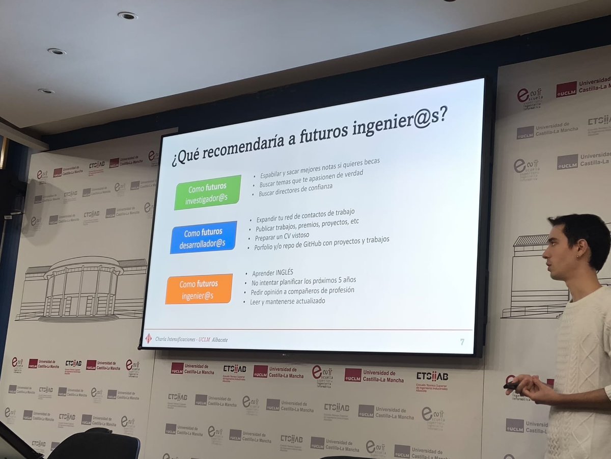 paberlo's tweet photo. Ayer tuvimos la charla anual de exalumnos de @esiiab . Muchísimas gracias a @vperezpiqueras, Víctor Gómez y Jesús Pérez. Nuestros estudiantes ya me han hecho llegar su agradecimiento por vuestra guía y consejos utilísimos. Gracias! https://t.co/WS8oL2iDxa