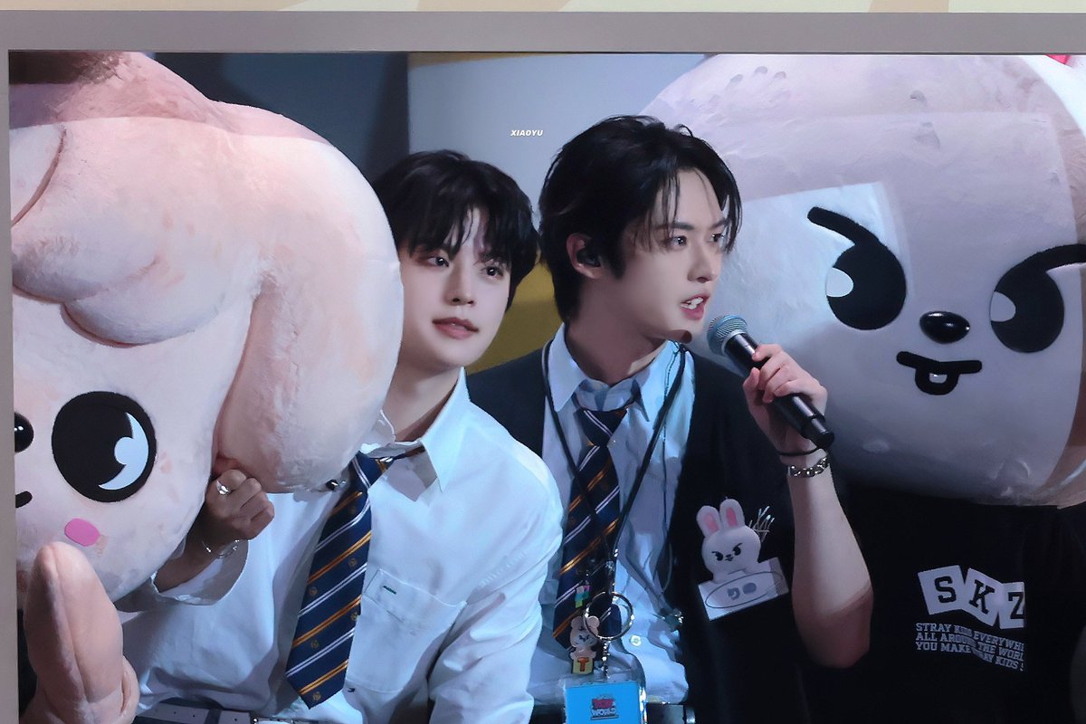 헤헤 귀욥당😍💙