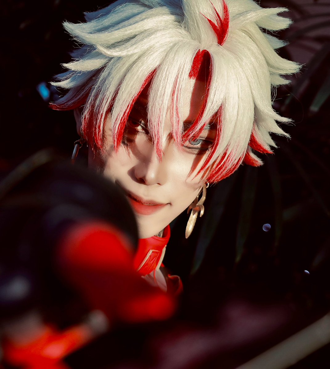 명조 - 스카

『  내가 별로 놀랍지 않은가 보군, 방랑자  』

#명조 #WutheringWaves #鸣潮 #스카 #伤痕 #スカー #Scar #Cosplay