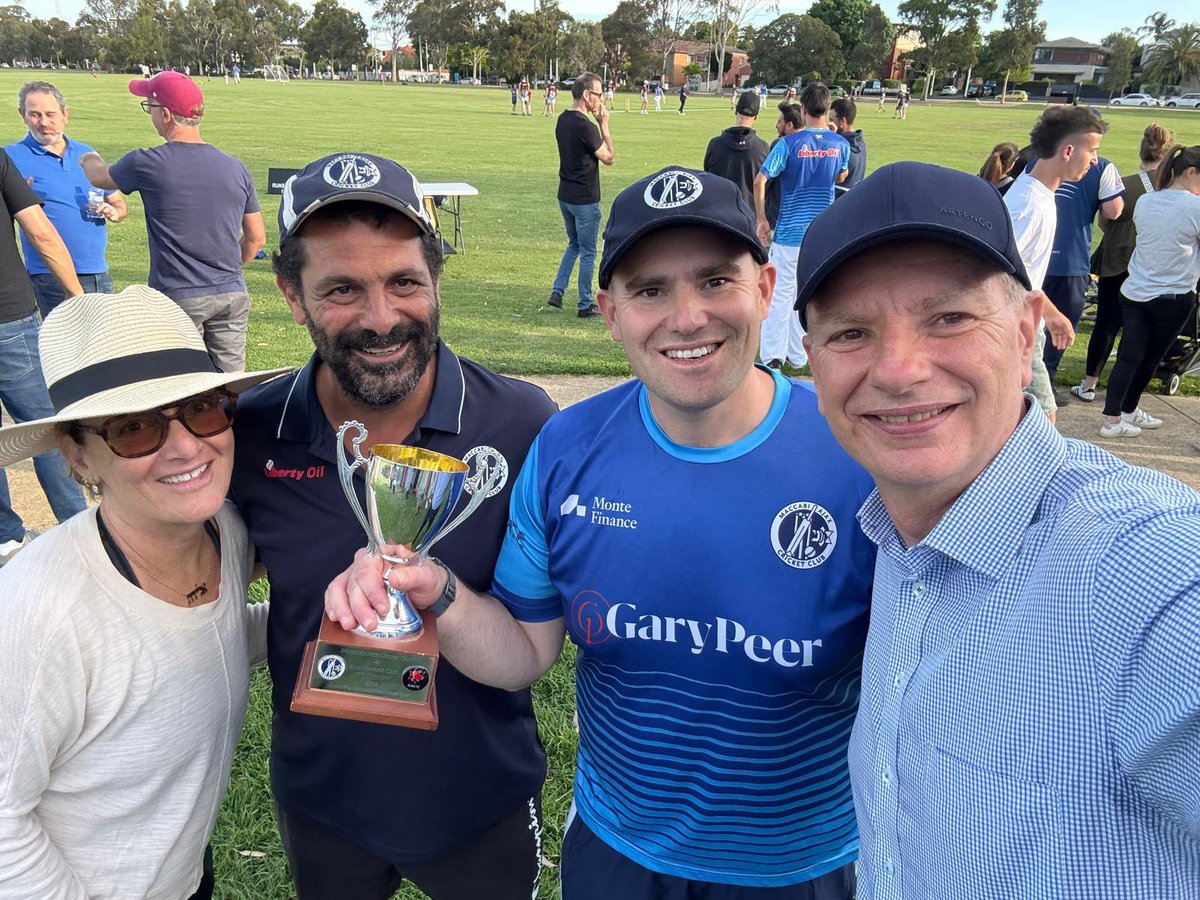 SouthwickMP's tweet image. How good is the Fayman Cup - Chanukah Bash! 🏏 

Congratulations to Maccabi for taking out this year’s title 🏆 

#caulfield #community