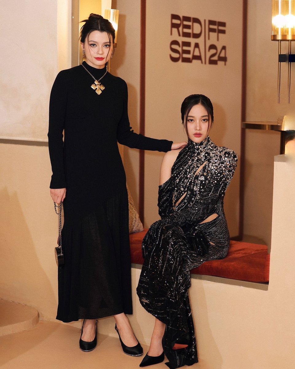 freenbeckfc's tweet photo. ถูกต้อง ถูกต้อง นี่แหละ นี่แหละ

#BeckyXRedSeaFilm
#FreenBeckyxRedSeafilm
#FreenXRedSeaFilm
#RedSeaIFF24
#TheNewHomeOfFilm https://t.co/7nuGFxo2WZ