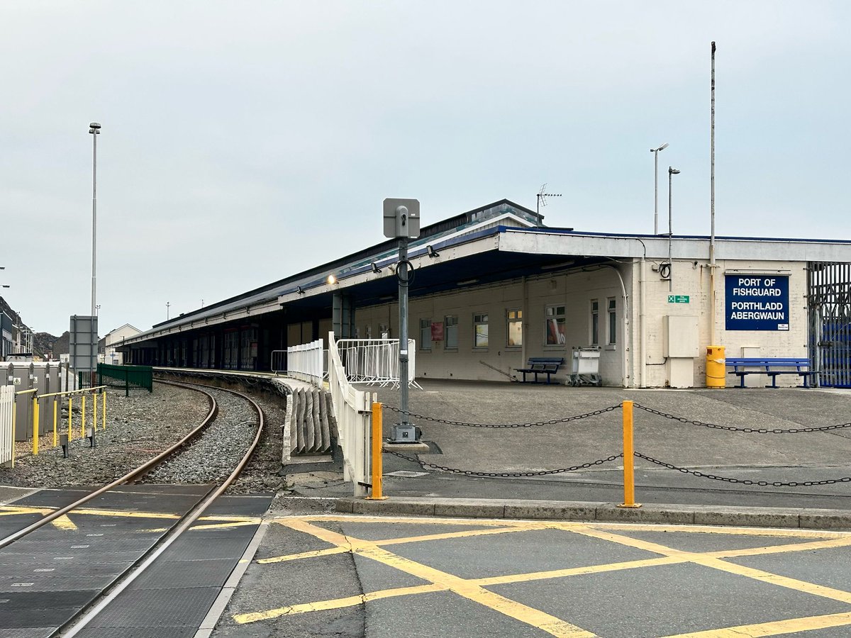 paul_winginit's tweet photo. A walk takes me to the end of the line: Fishguard Harbour. This station serves a port, but no ship is due to leave at this time. This is the only station in GB you can smoke on the platform; itโs owned by ferry company Stena Line! Iโve a 20 minute wait for my train.
#lastscratch ๐ด๓ ง๓ ข๓ ท๓ ฌ๓ ณ๓ ฟ โด๏ธ