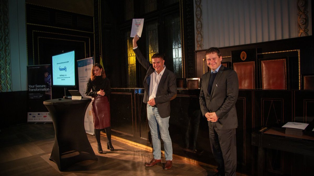 Náš alumni startup Intellmaps zazářil na soutěži Vizionáři 2024! 🚀 Porota jim udělila čestné uznání za inovativní aplikaci pro digitální dvojčata budov, která propojuje data z různých zdrojů a přináší revoluci do stavebnictví. 👏

#Inovace #Vizionáři #ESA_BIC