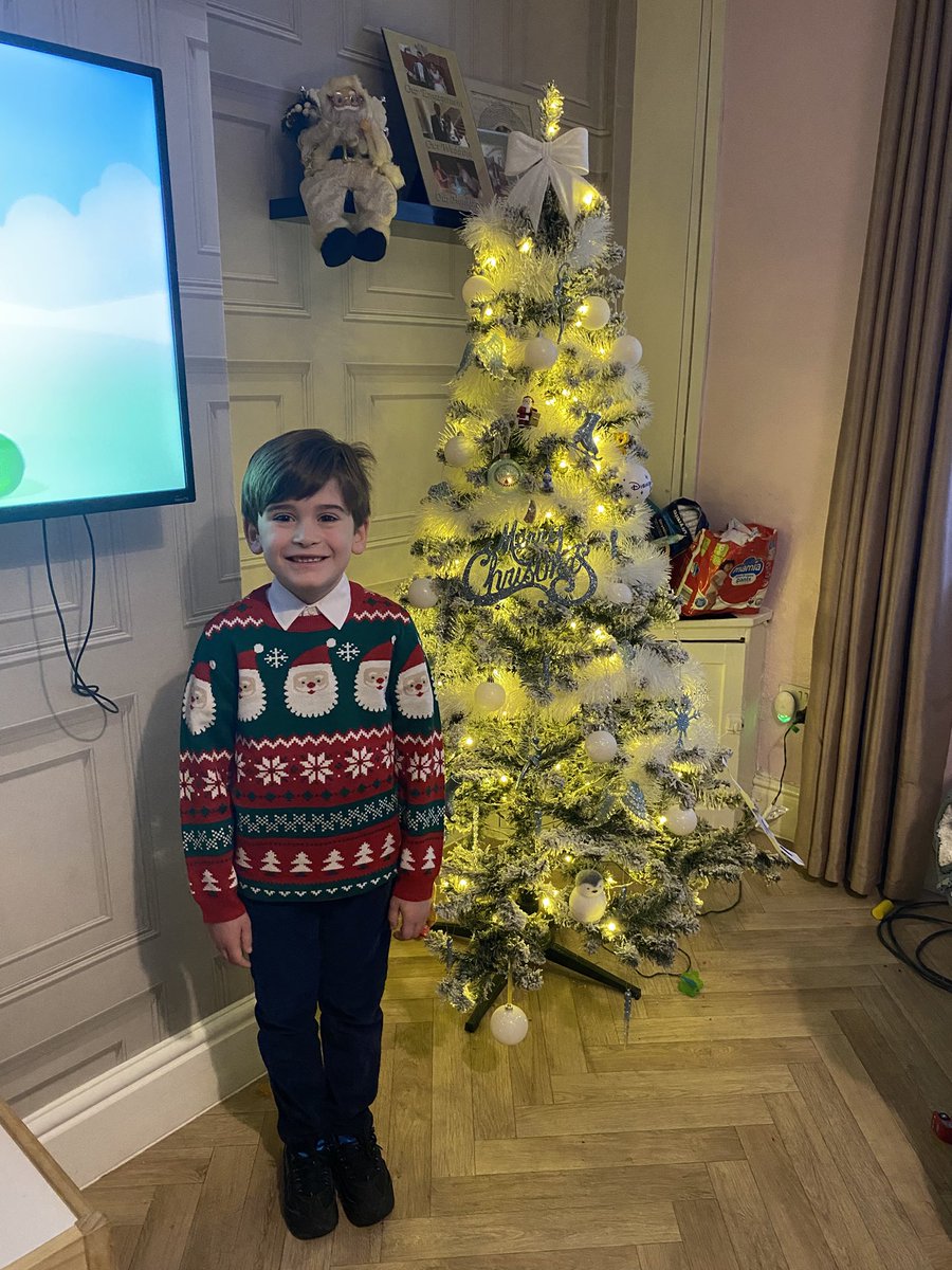 ChloeJones6's tweet photo. Jude ready for Christmas Jumper day looking forward to his Christmas dinner 🎅🏻👕🎄🍽️❤️ @PinehurstP @MissWhitehead7 https://t.co/NCNB96414o