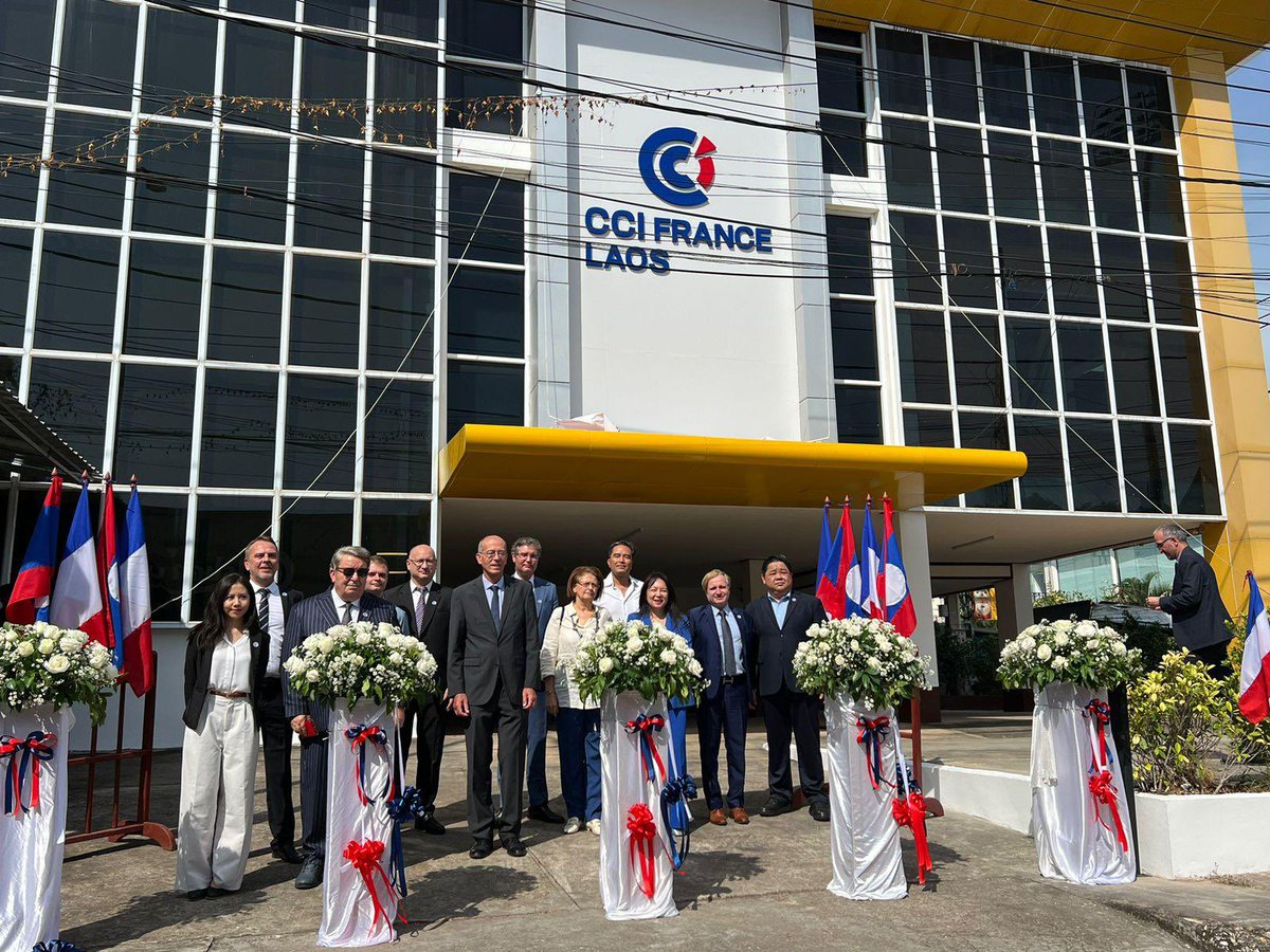 Inauguration des locaux de la nouvelle chambre de commerce et d’industrie française au Laos. Bravo à l’engagement de nos entrepreneurs pour une voix économique 🇫🇷 renforcée et un approfondissement des liens économiques 🇫🇷🇱🇦. Inauguration of the premises of the new 🇫🇷chamber in🇱🇦.