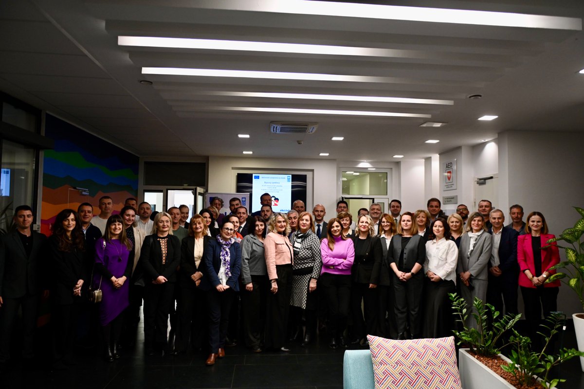 Strengthening local governments-CSO partnerships is crucial for participatory democracies. With support from #EuropeanUnion, #UNDP #ReLOaD empowers communities, aligning with #SDG16 and #SDG17. Let's shape a transparent future! #LocalDemocracy #WesternBalkans