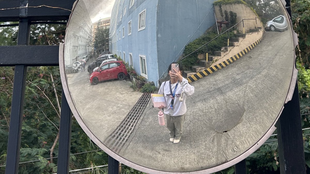 m7tcha's tweet photo. yk it’s exam week when i don’t even bother looking decent anymr 😵‍💫˳ᐟ https://t.co/0DCLphVMT4
