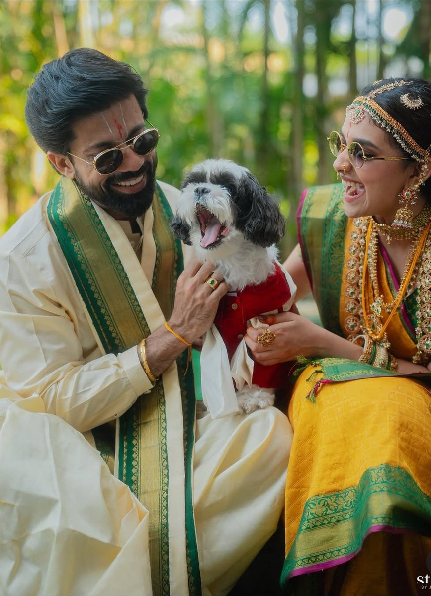 Bigdawg_bites's tweet image. #KeerthySuresh
Congratulation dear💯💯❤️ 
Love u both💝💖
#Rajinikanth wishes