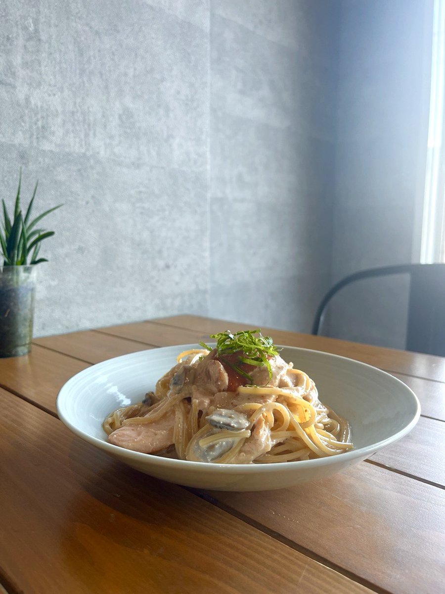 Yscafe1023's tweet photo. 久々の伸び代シリーズ。
今度は美味しい写真撮影にチャレンジ。
本人的にはええ感じらしいが、メッチャ逆光で青くなった一枚。
#Yscafe #Ysc #パスタ #ランチ #伸び代シリーズ https://t.co/3ll7SVb56p