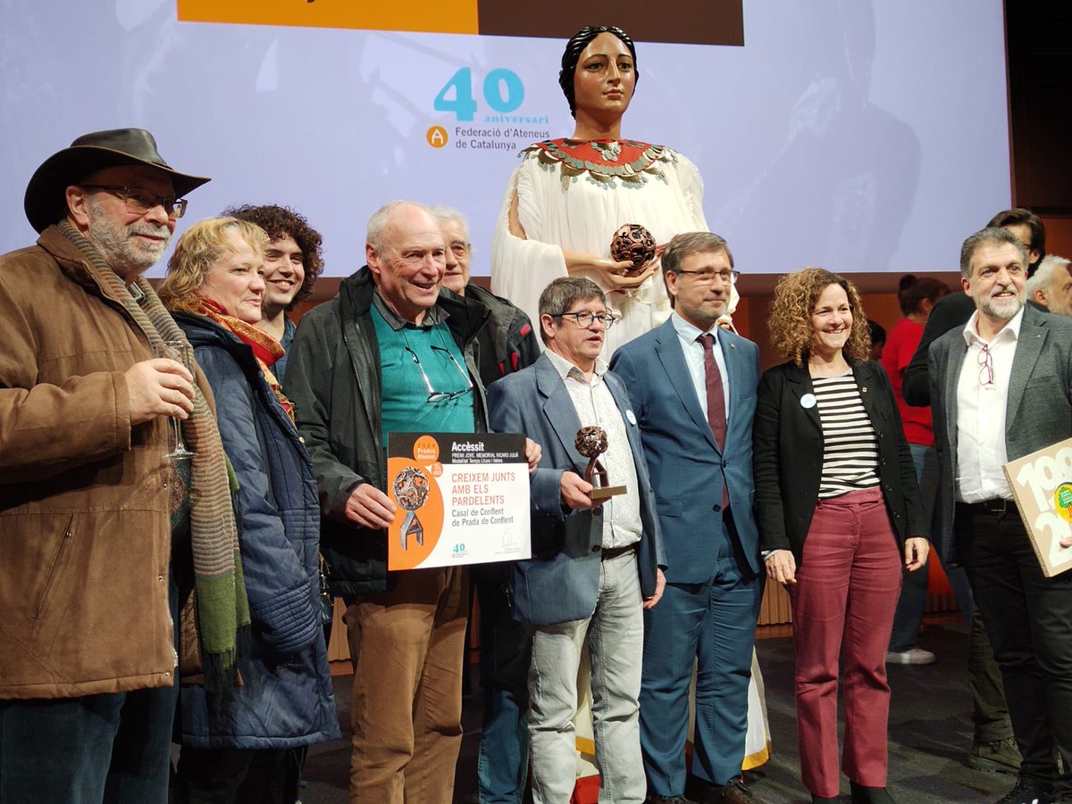 CasalConflent's tweet photo. Ha estat genial: Al @CasalConflent hem guanyat el 1rPremi de comunicació pel programa #AiresDelConflent a @RadioArrels i un #Accesit amb els #Pardalets, alumnat de Necessitats Educatives Especials... Un èxit i un honor!
@NewsNeus #culturapopular
#CatalunyaNord #Conflent @324cat https://t.co/iurRWaU5ph