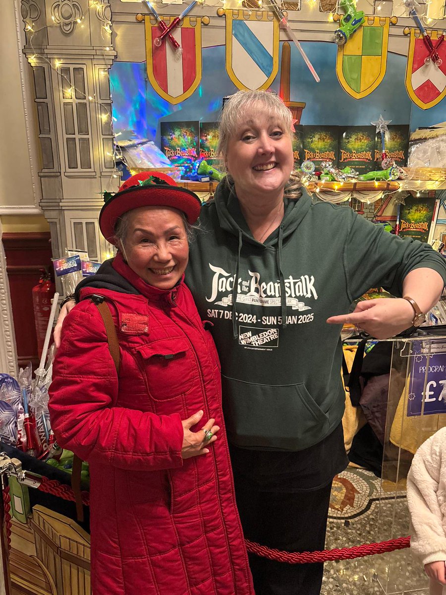 Katherine Low Settlement (@klsettlement) on Twitter photo 🎭 KLS members enjoyed a special night at the panto - oh yes they did!
❤️ Thanks to <a href="/NewWimbTheatre/">New Wimbledon Theatre</a> <a href="/ATGTICKETS/">ATGtickets</a>
Thoroughly recommended as a festive theatre trip.
#jackandthebeanstalk #wimbledon #wimbledontheatre #panto #kls #katherinelowsettlement 🎭 KLS members enjoyed a special night at the panto - oh yes they did!
❤️ Thanks to <a href="/NewWimbTheatre/">New Wimbledon Theatre</a> <a href="/ATGTICKETS/">ATGtickets</a>
Thoroughly recommended as a festive theatre trip.
#jackandthebeanstalk #wimbledon #wimbledontheatre #panto #kls #katherinelowsettlement