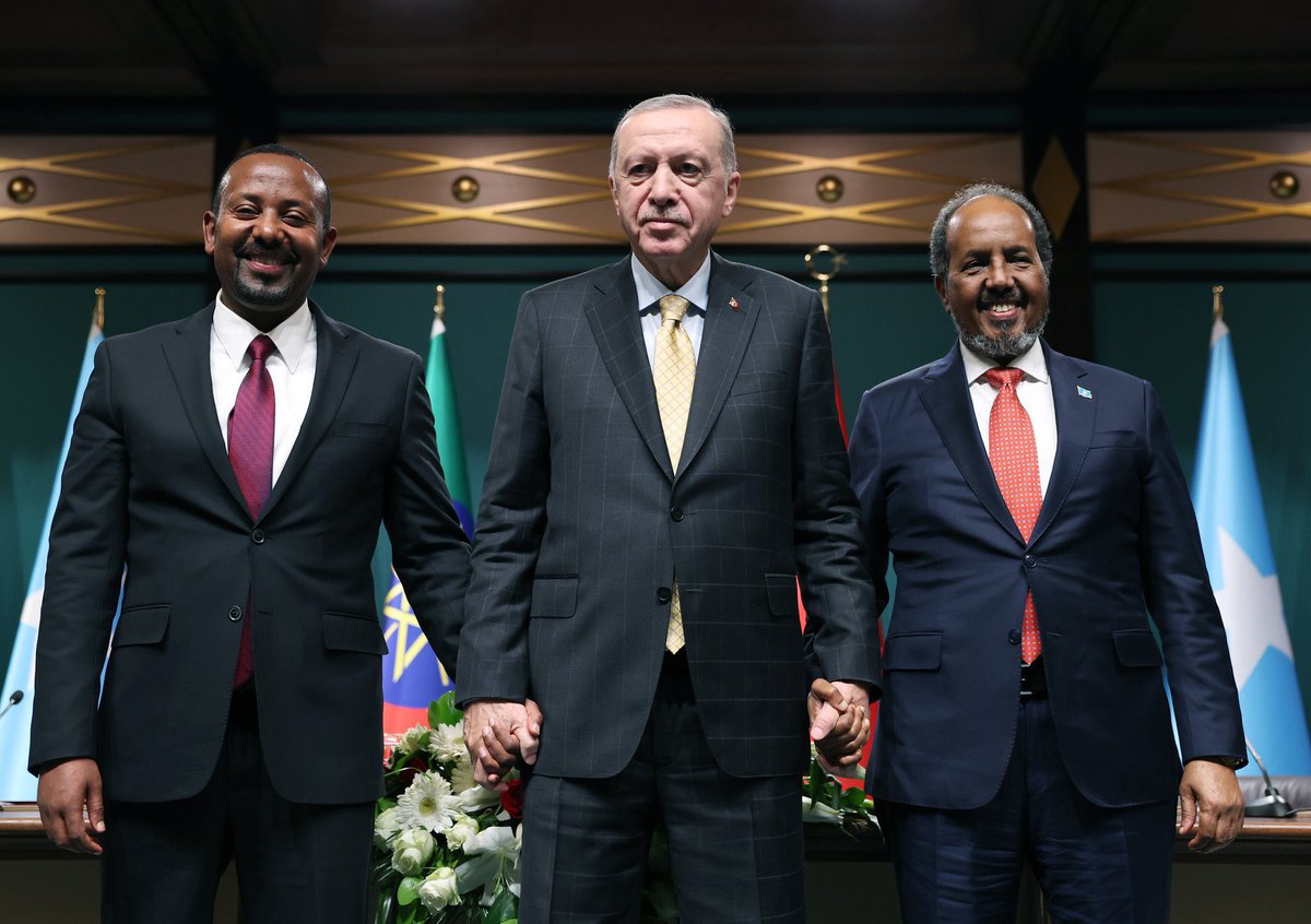 “DAHA ADİL BİR DÜNYA MÜMKÜN”

Recep Tayyip ERDOĞAN