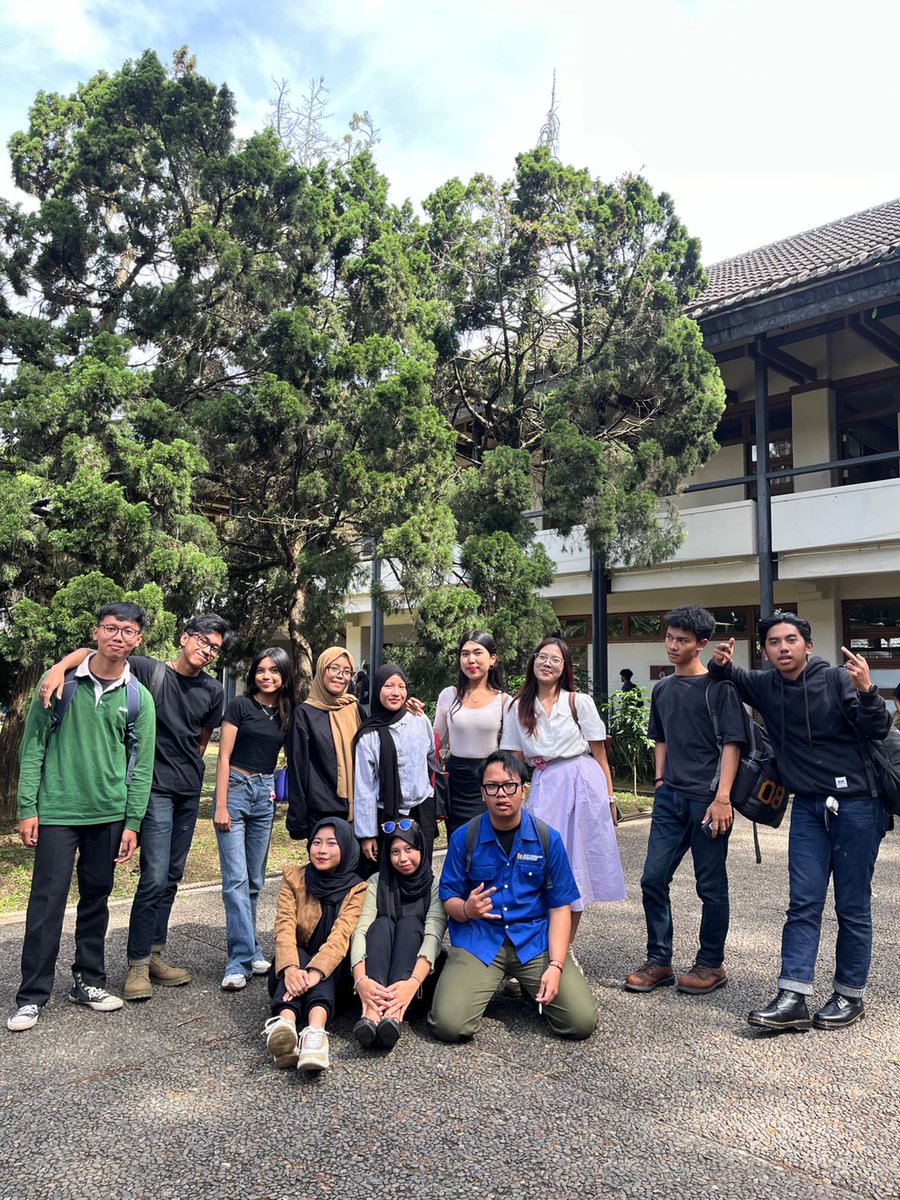 stoberlie's tweet photo. after dibantai uas jepun💋🤟🏻 https://t.co/rL64wi1D1V