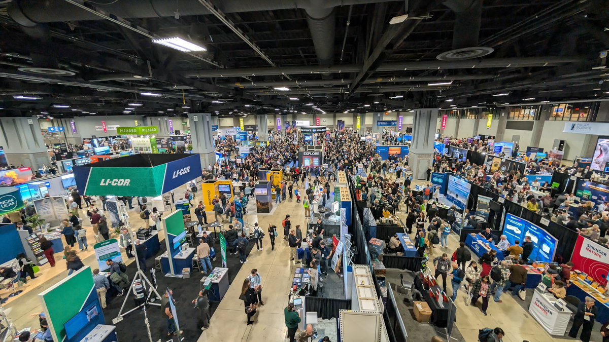 Carlos Hernandez &amp; Ignacio Ciampitti presented their research at #AGU2024 in Washington D.C! 🌱🌍

Highlighting advances in ag data analysis, they joined discussions on environmental science, satellite tech, and planetary development. 🌾🛰️

More than 25,000 attendees participated