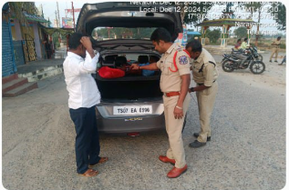 MalkajgiriCop's tweet photo. 🚨 Ensuring Your Safety! 🚨

#RachakondaPolice conducted thorough #vehicle_checkings at various locations within the commissionerate as part of enhanced #security_measures.   
These proactive checks aim to ensure, curb illegal activities and maintain #law_and_order.   

#RachakondaPolice 
#SafetyFirst #WeAreHereForYou