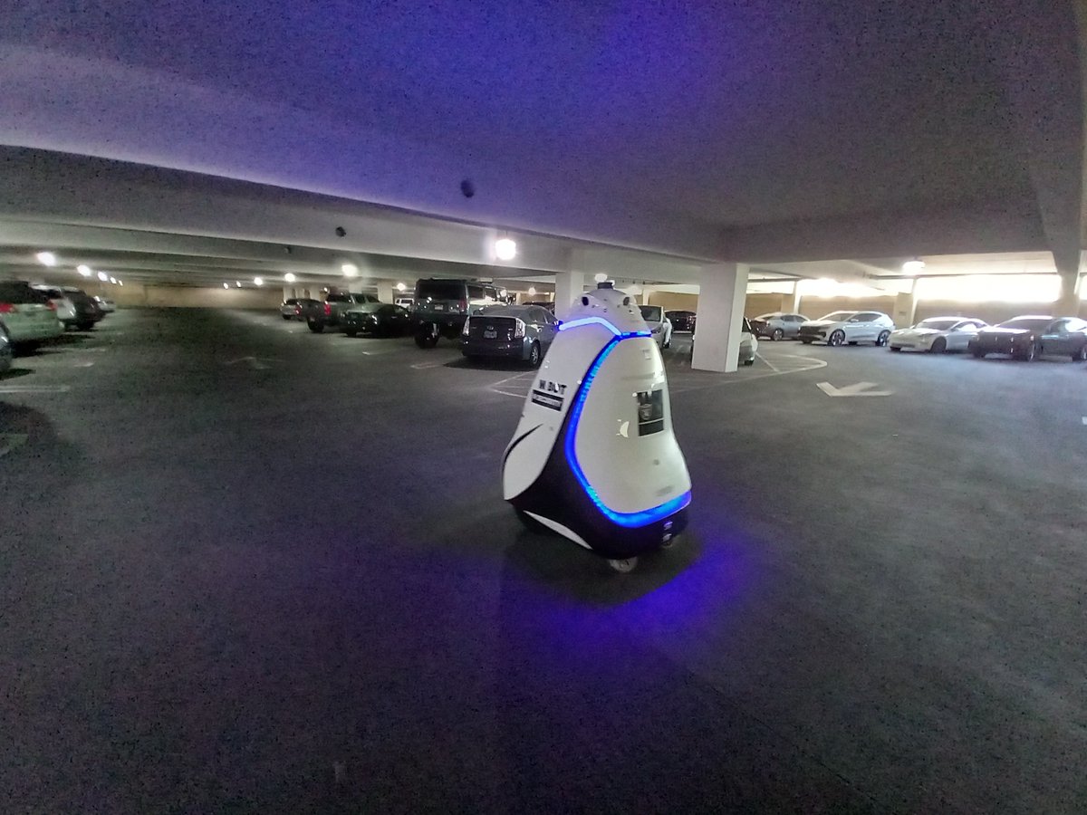 iKnightscope's tweet image. #Parking lots and parking structures are where we shine!  Let us show you how #SecurityRobots are elevating safety all across the country! 
Book a demo today - knightscope.com/discover