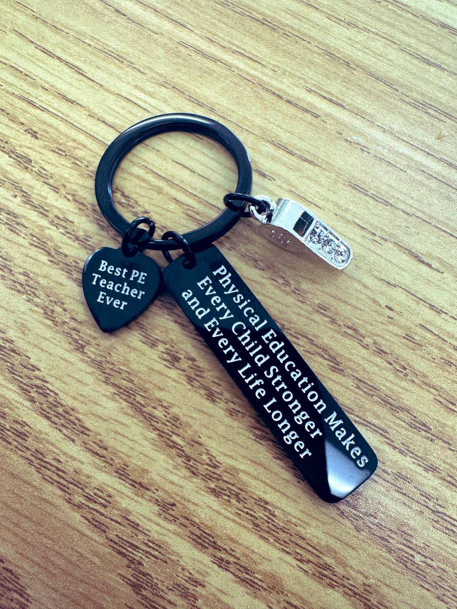 2cool4cool2's tweet photo. Thank You E. and Family for this VERY thoughtful/beautiful Christmas Gift!🎄🎁 

A Blinged-Out Phys-Ed Keychain! 💎 
I love the quote and the diamond-like whistle! 

I’m rocking this everywhere I go! Thank you Thank You!!! I love it! #SomersetFam #ThankYou #PhysedBling 🙌💎 https://t.co/02W6tYDpwx