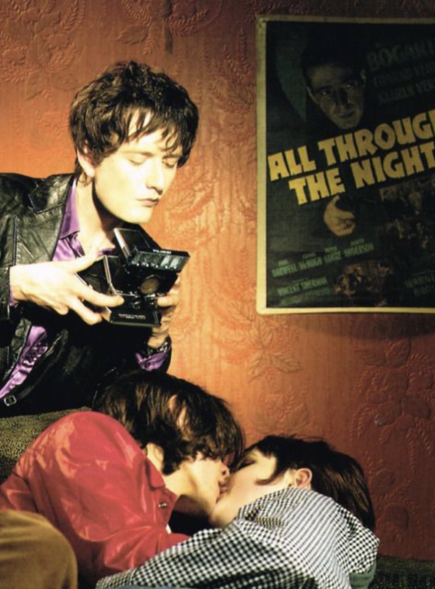 lyraskyofficial's tweet photo. 和訳【Pulp/Do You Remember The First Time?】解説PULPについてGo to Disco2000→👠https://t.co/XAhMEawS7M
CuteかRADのBritPopでニョキッと突き抜けた存在それが #Pulp だった自虐ネタ&amp;しみったれた男の叙事詩=実はdécadence世界描く妖しい奴和訳解説2019/12/20
#doyourememberthefirsttime #パルプ https://t.co/1Vw1CZpGBO