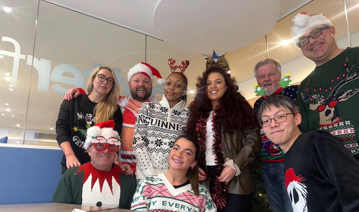 Happy Christmas Jumper Day from GKR!! 🎅🏽🎄

#WeAreGKR #BetterFuture #ChristmasJumperDay #Xmas #London #Construction