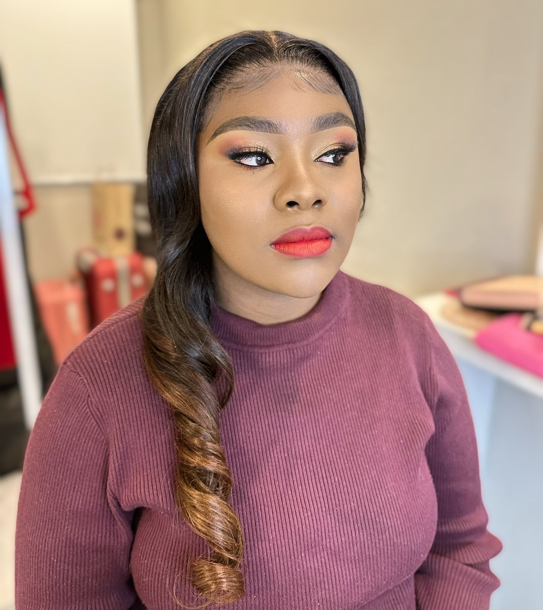 Glamzees_'s tweet photo. 💄Make-up R550! 
Valid until 15 December.
📍Based in Vosloorus.
Contact 0612367749.
#GirlzTalkZa #GirlTalkZa https://t.co/KTEnvD6T5A