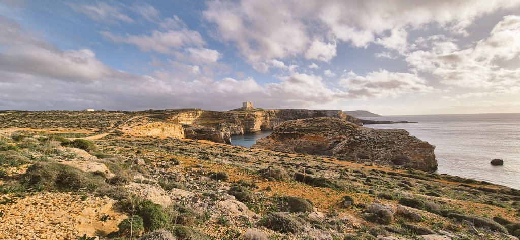 fiyinsiku's tweet photo. To borrow the words of @tayoainafilms, I was bored, and I flew to Malta to drink Malta Guiness. (Na lie o, I don't like/drink Malta Guiness😆)
Malta ate.
#CominoIsland #BlueLagoon #SeeSomeWorld
#TravelMedic #CareerBreak
#WorldTour https://t.co/A8CSzUZryU
